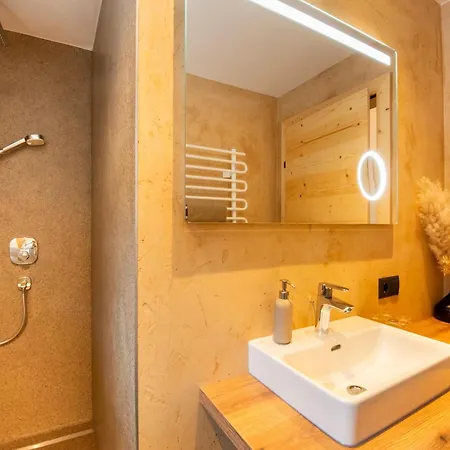 Moiklerhof Apartment, Cleaning Included Ramsau im Zillertal