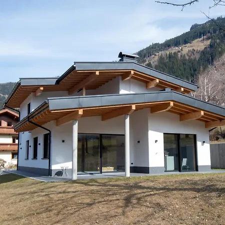Moiklerhof, Cleaning Included Apartment Ramsau im Zillertal