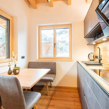 Moiklerhof, Cleaning Included Apartment *